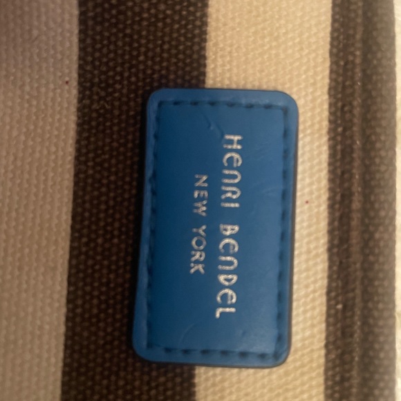 Henri Bendel Cosmetics Wristlet Bag - Picture 4 of 8